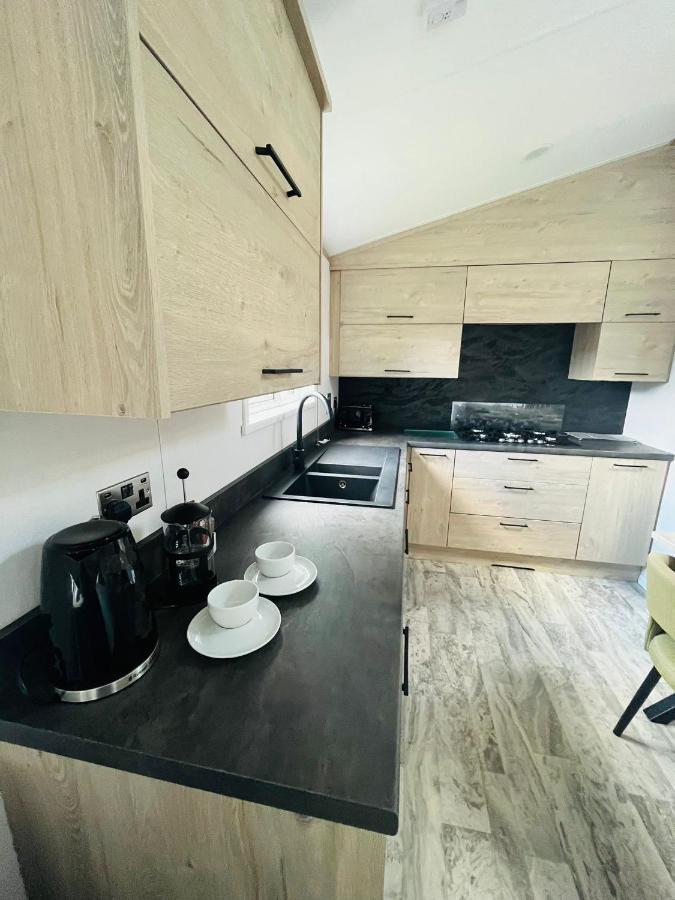 יורק Fir Tree Lodge With Hot Tub מראה חיצוני תמונה
